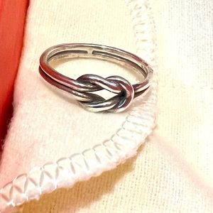 James Avery Lover’s knot ring size 7.5
